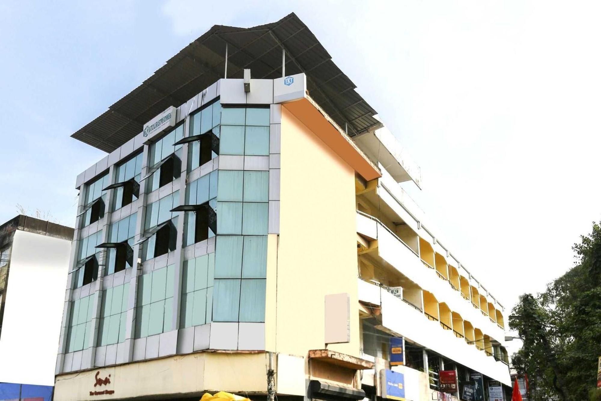 Oyo Hotel 65523 Tkt Tourist Home Kannur Exteriör bild